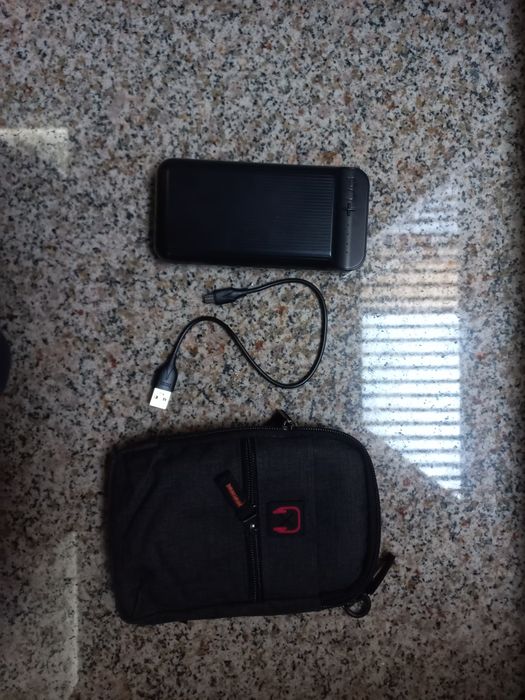 Power bank  sotiladi