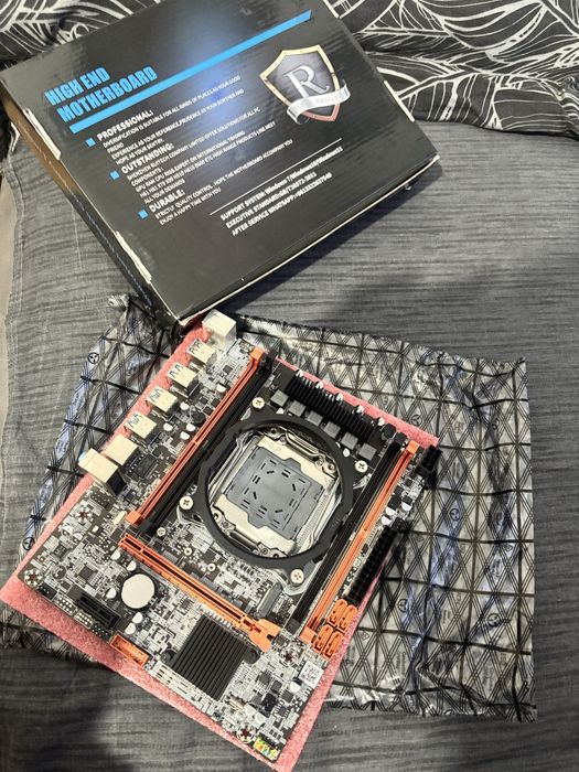 Материнская плата под xeon