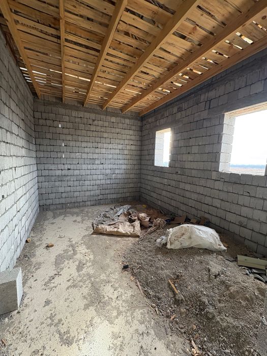 Продается недостроенный дом