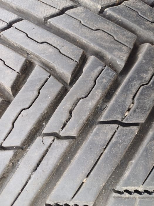 Гуми 225/35/19 Нексен