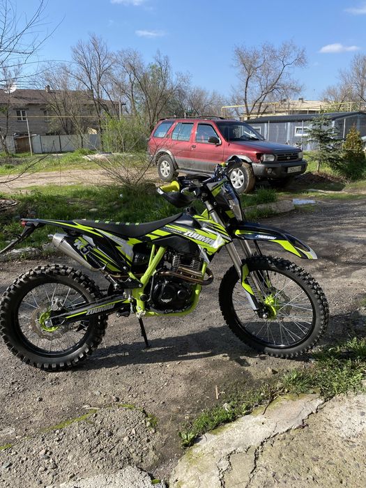 Мотоцикл zuumav fx nc300. Zummav k8 nb300. Zuumav fx cr 250. Мотоцикл кроссовый zuum cr250 cb 21/18 2019. Мотоцикл zuumav 300.