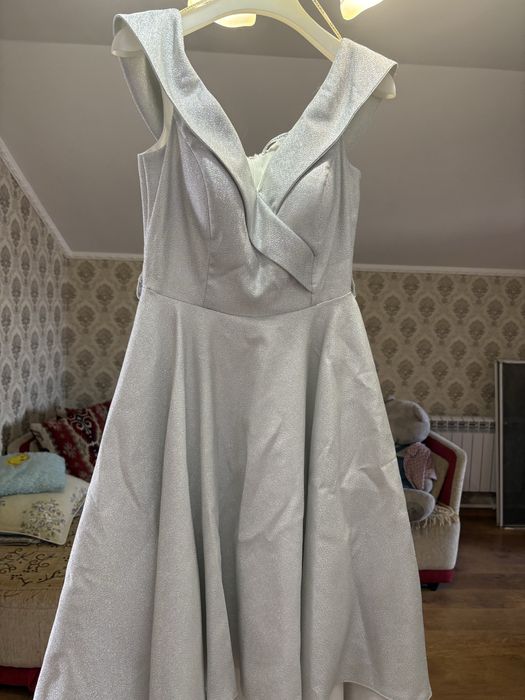 Платье на выпускной , на вечер