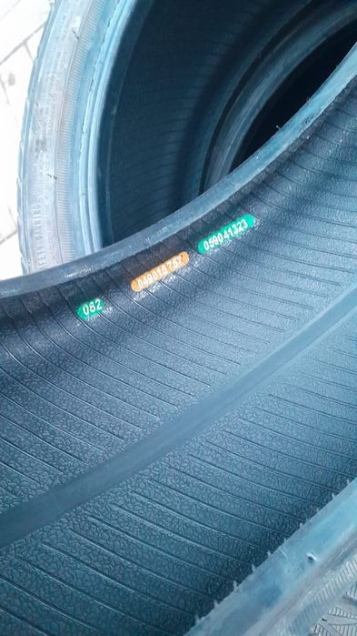 Продам резину R17 205/40