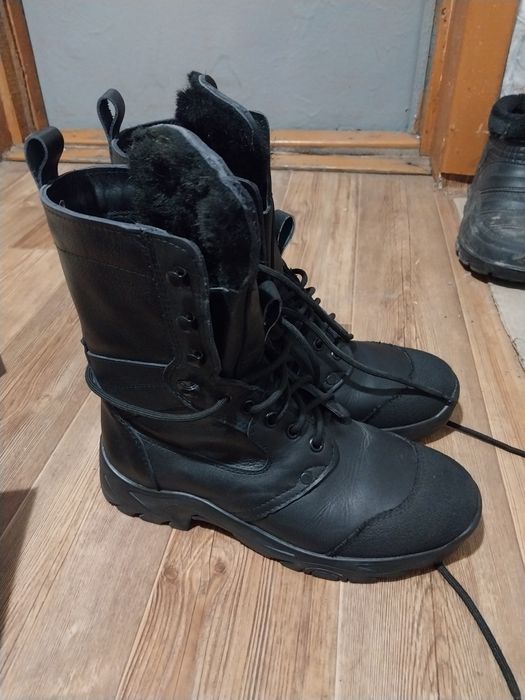 Берцы зима лето продам