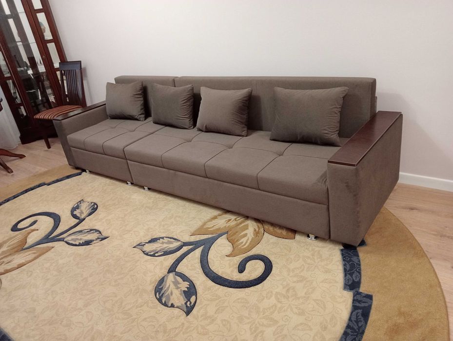 Диван 3-х метровый прямой.