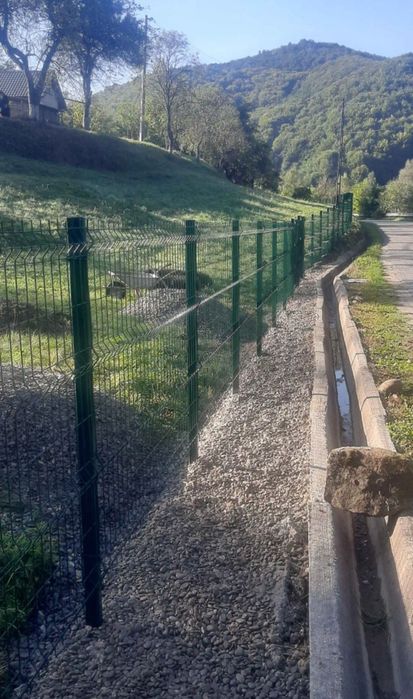 Garduri si porți detalii la telefon