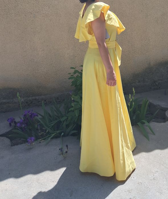 Продам новое вечернее платье. Размер 48.