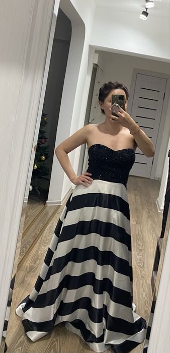 Платье- размер М