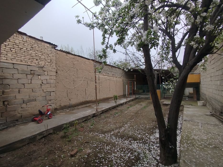 Ховли сотилади 4.5-5 сотик