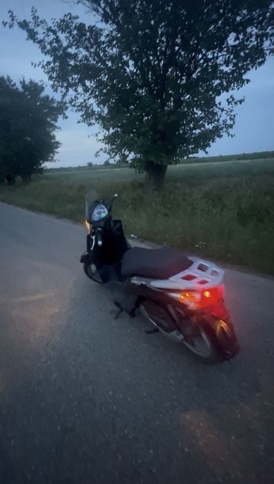 Scuter Kymco People S 50i