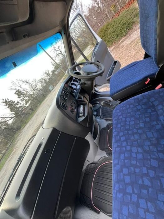 Продавам бус Iveco 35c12