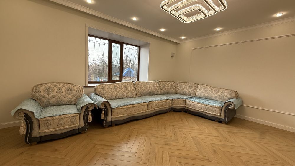 Продам диван в отличном состоянии