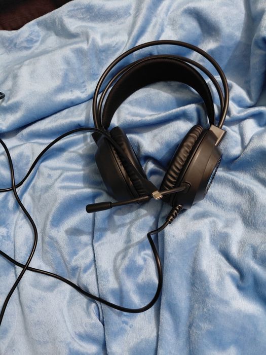 Продам наушники  игровые