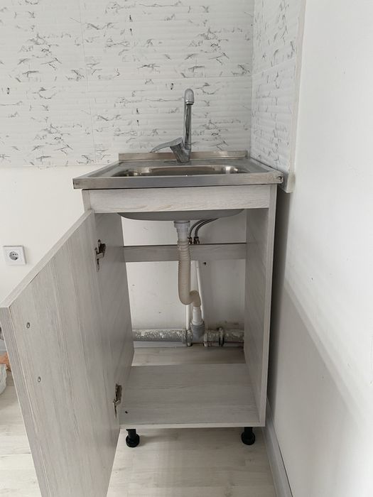 Oshxona moyka (jo’mraksiz) sotiladi