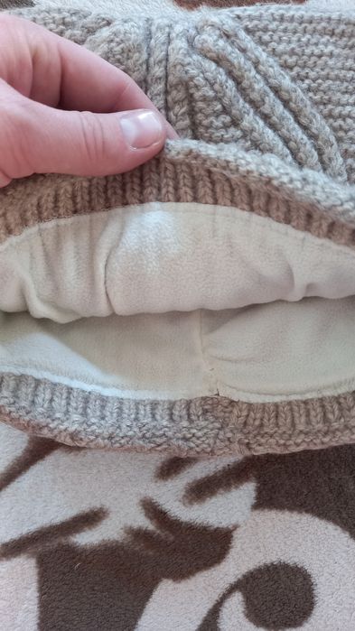 Продам зимние шапки