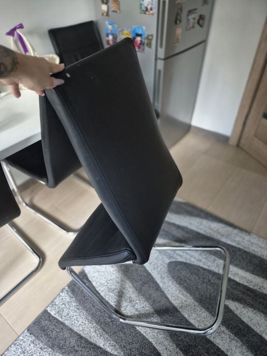 Vand scaune bucatarie