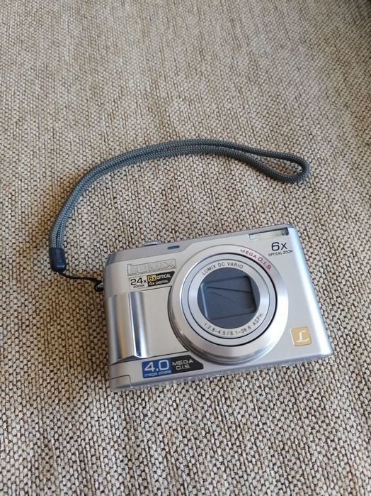 Camera foto digitala Panasonic Lumix DC-LZ1 Japan cu baterii AA
