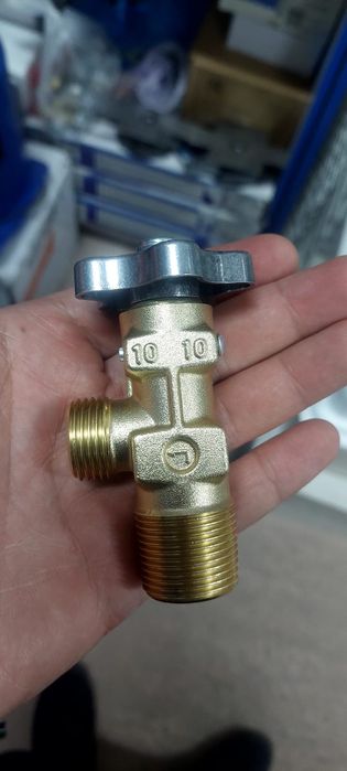 Кран на газовый баллон