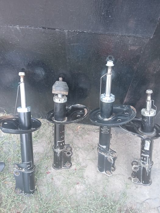 Продам стойки от камри 30
