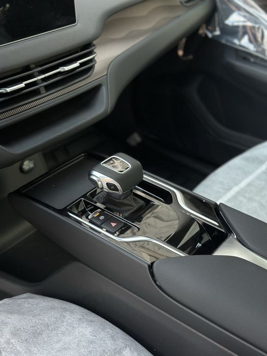 Аренда авто хончи eqm5