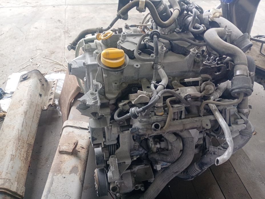 Двигател 0.9 tce H4B