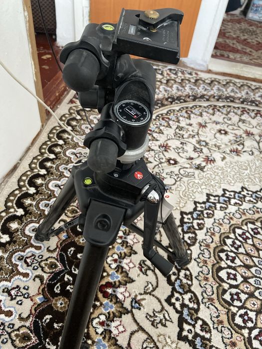 Manfrotto 475B кәсіби штатив + видео бас (оригинал)