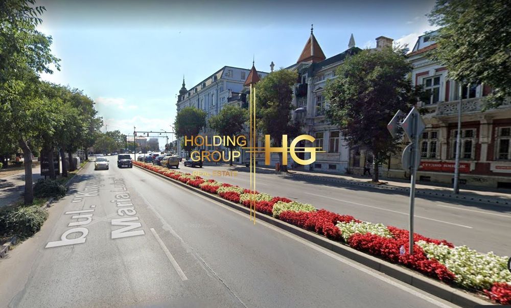 Продава се Четиристаен апартамент в Варна, Център - 104 кв.м за 1597 €/кв.м - Снимка #2