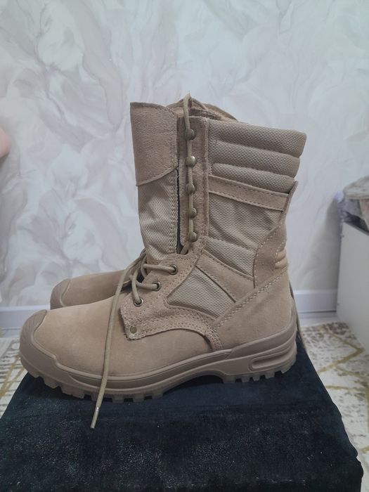 Желтые военные бертси