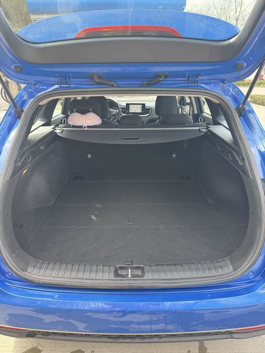 Продавам Kia ceed SW