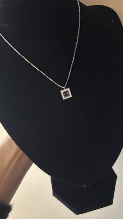 Бижута Cartier Chanel YSL