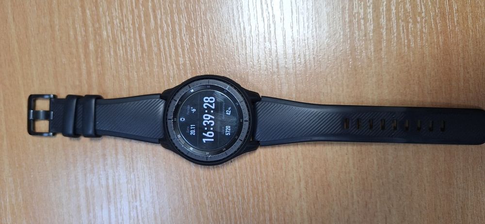 Продам смарт-часы Samsung Gear S3