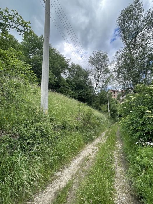 С. Момчиловци, обл. Смолян, 590 кв.м. В регулация