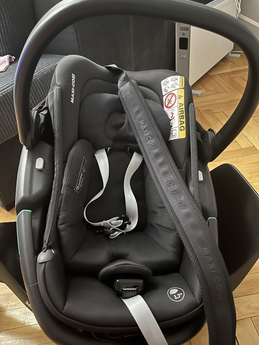Maxi Cosi Coral 360 столче с база