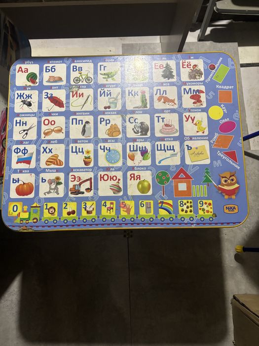 Детский стол со стулом