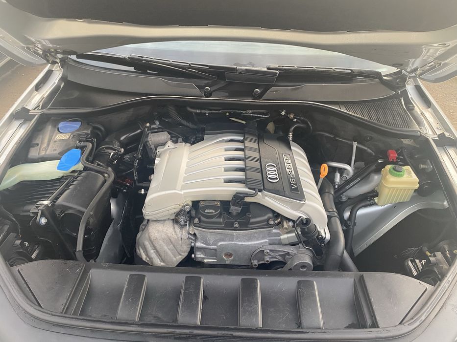 Продам Audi Q7 3.6