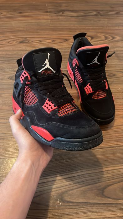 Jordan 4 Red Thunder