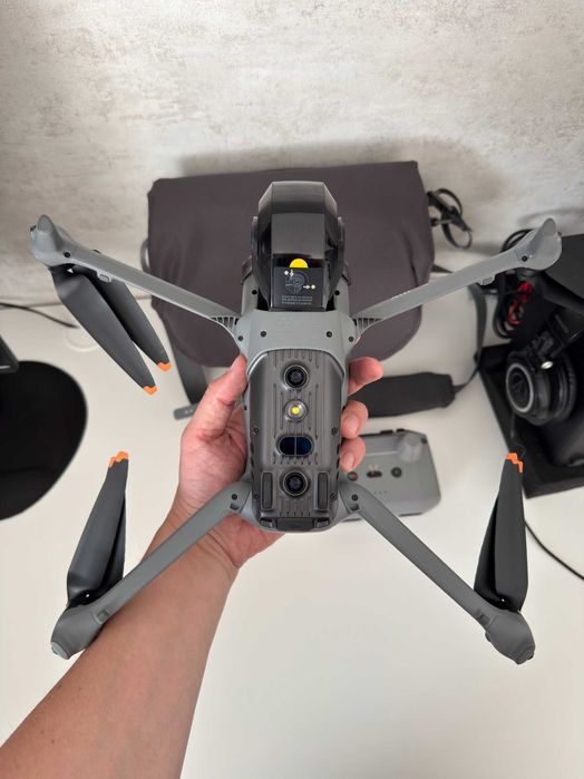 Квадрокоптер DJI Air 3S Combo