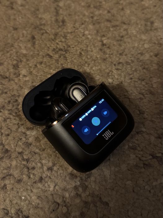 Vând jbl tour pro 2