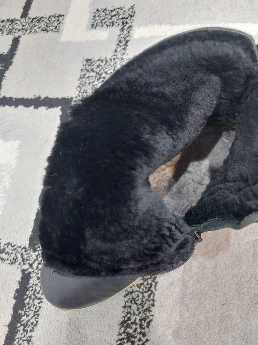 Продам зимние сапоги