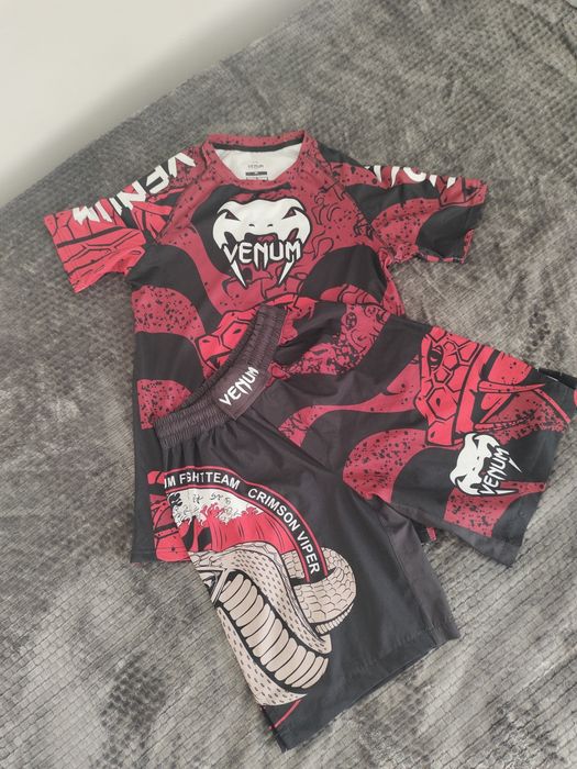 Костюм для кикбоксинга