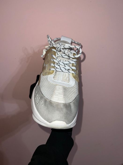 Versace chain reaction