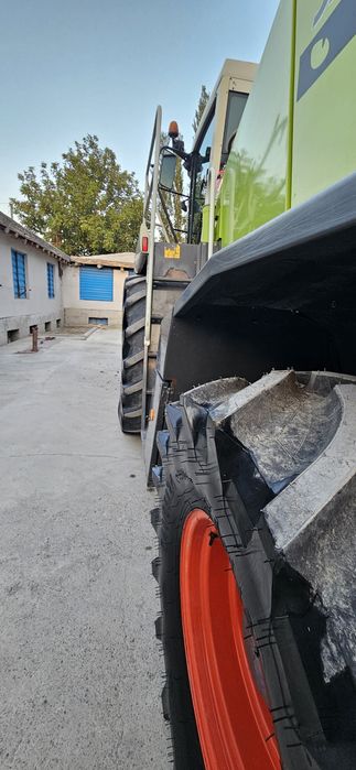 Селхозтехника конбайен