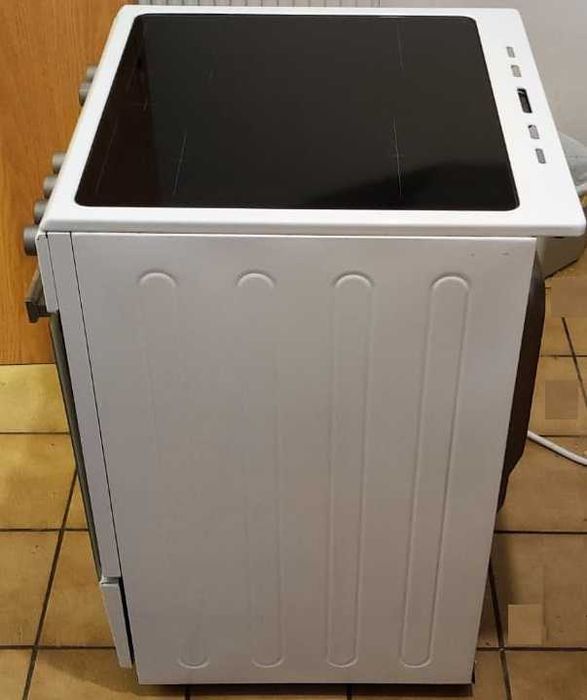 Aragaz electric SHARP cu plita Vitroceramica 4 ochiuri 60x60x80cm