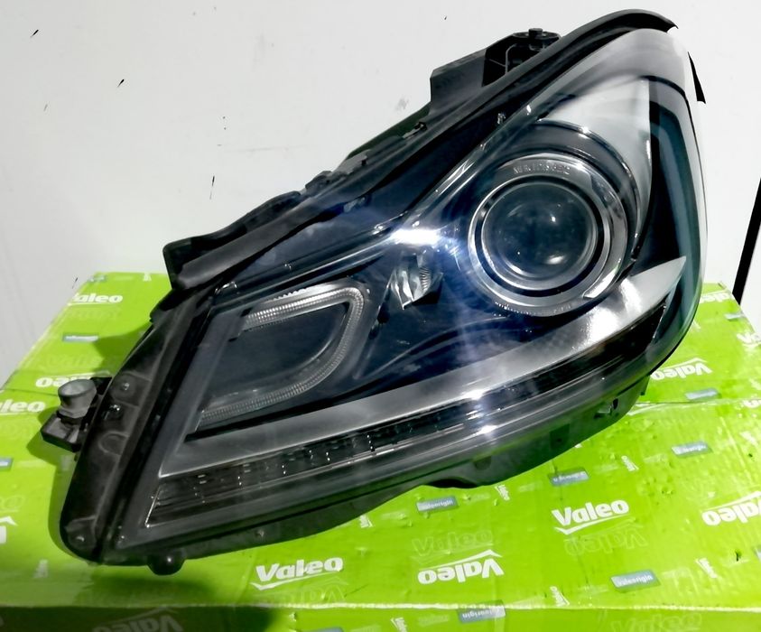 Фар Фарове за Мерцедес  Ц 204 фейс /  Mercedes W204 C-класа  Facelift.
