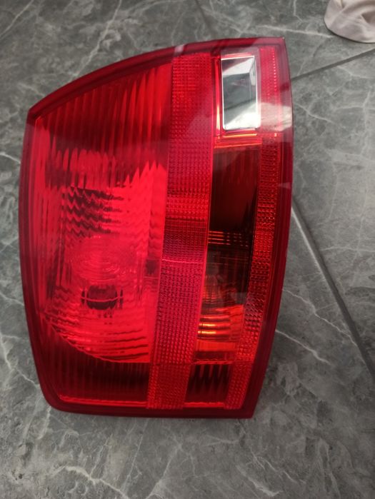 Audi A4 B7 tripla spate stânga