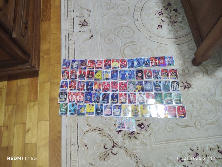 Vând cartonașe UEFA champions League tops