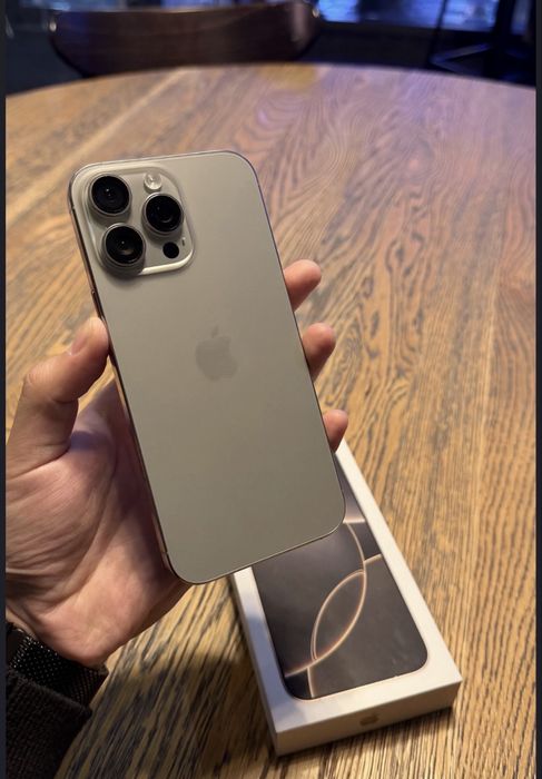 iPhone 16 PRO MAX 256 gb