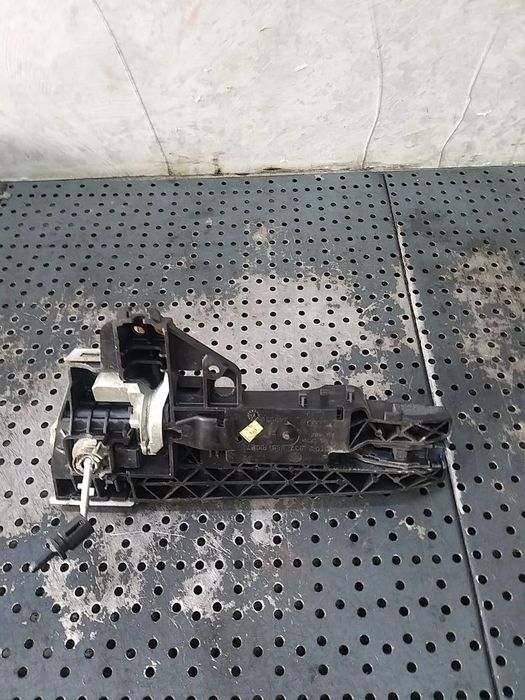 Maner usa dreapta audi a5 8t 8t02837886a