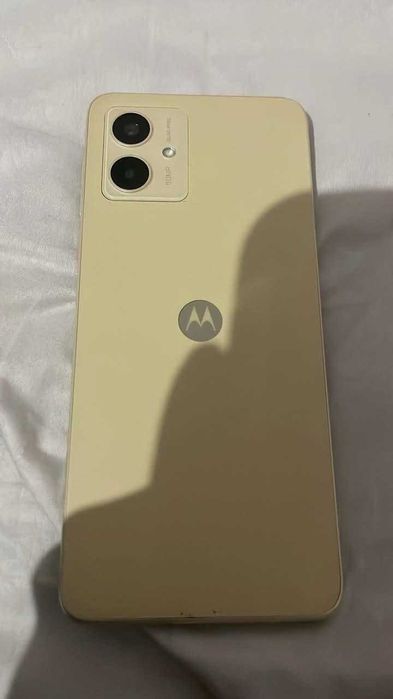 Телефон Motorola g14