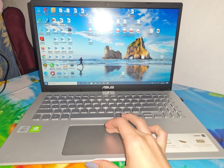 ASUS ноутбук новый